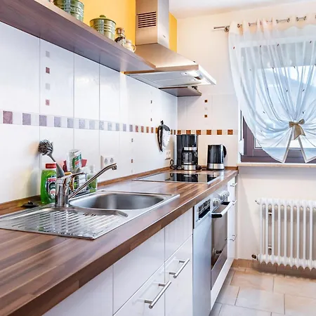 Tannengefluester Apartman